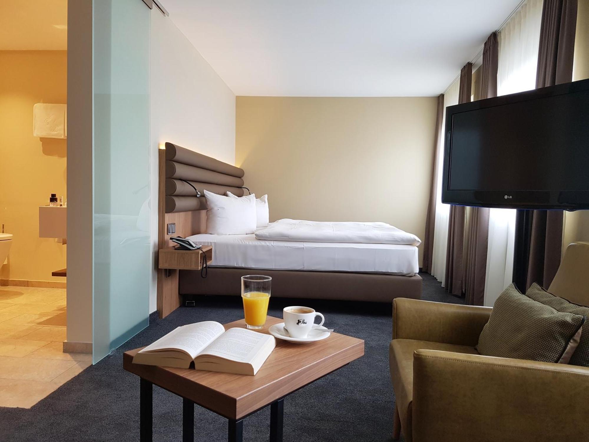 Hotel Ross شفاينفورت المظهر الخارجي الصورة